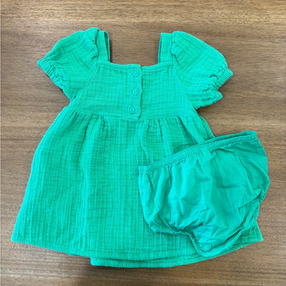 Cat & Jack green puff sleeve baby girl dress size 12 months